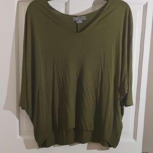 VINCE Boxy Oversized Top Size Medium